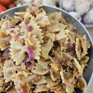 Nudelsalat mit Sauerkraut